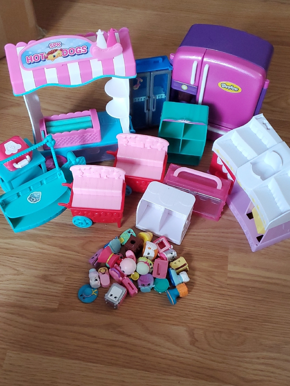 Shopkins Miscellaneous Lot